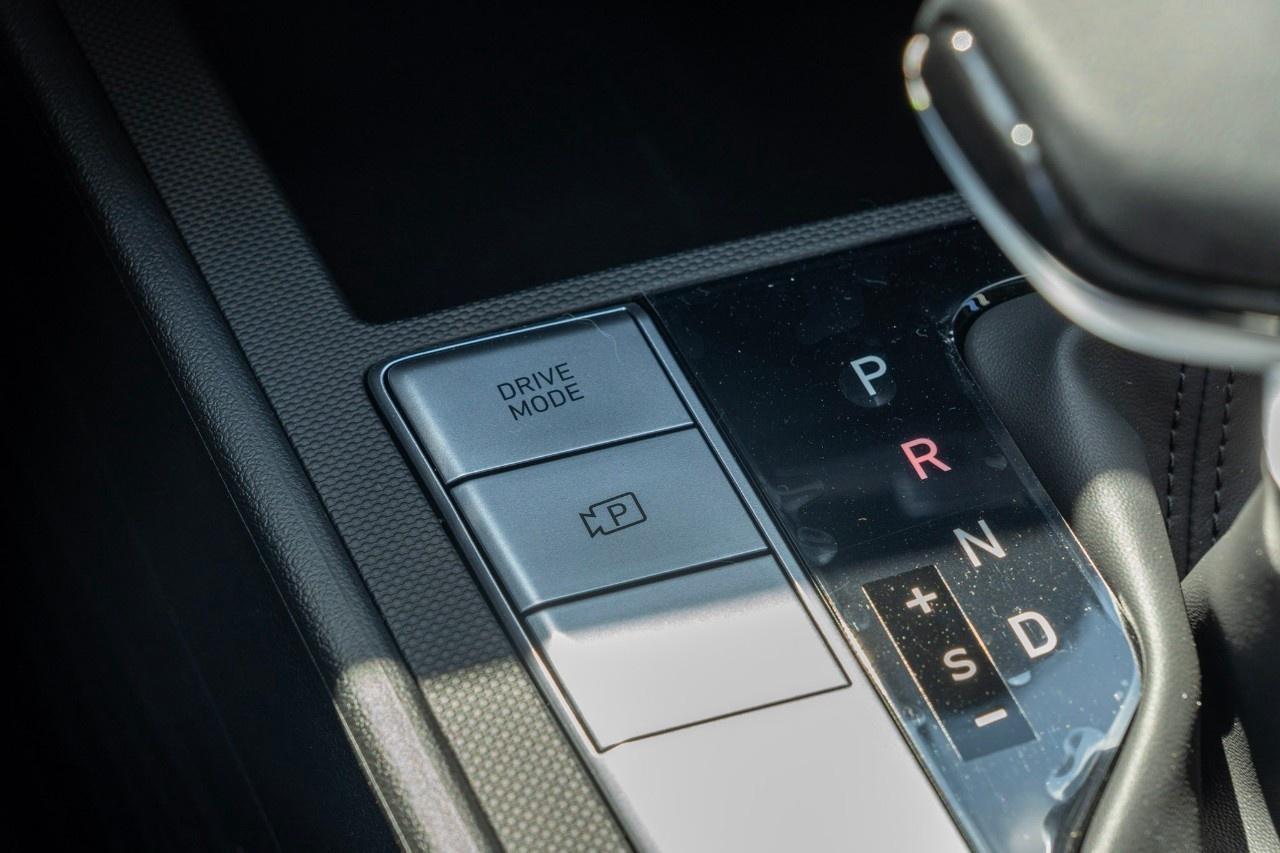 2026 Hyundai Elantra Preferred IVT Photo