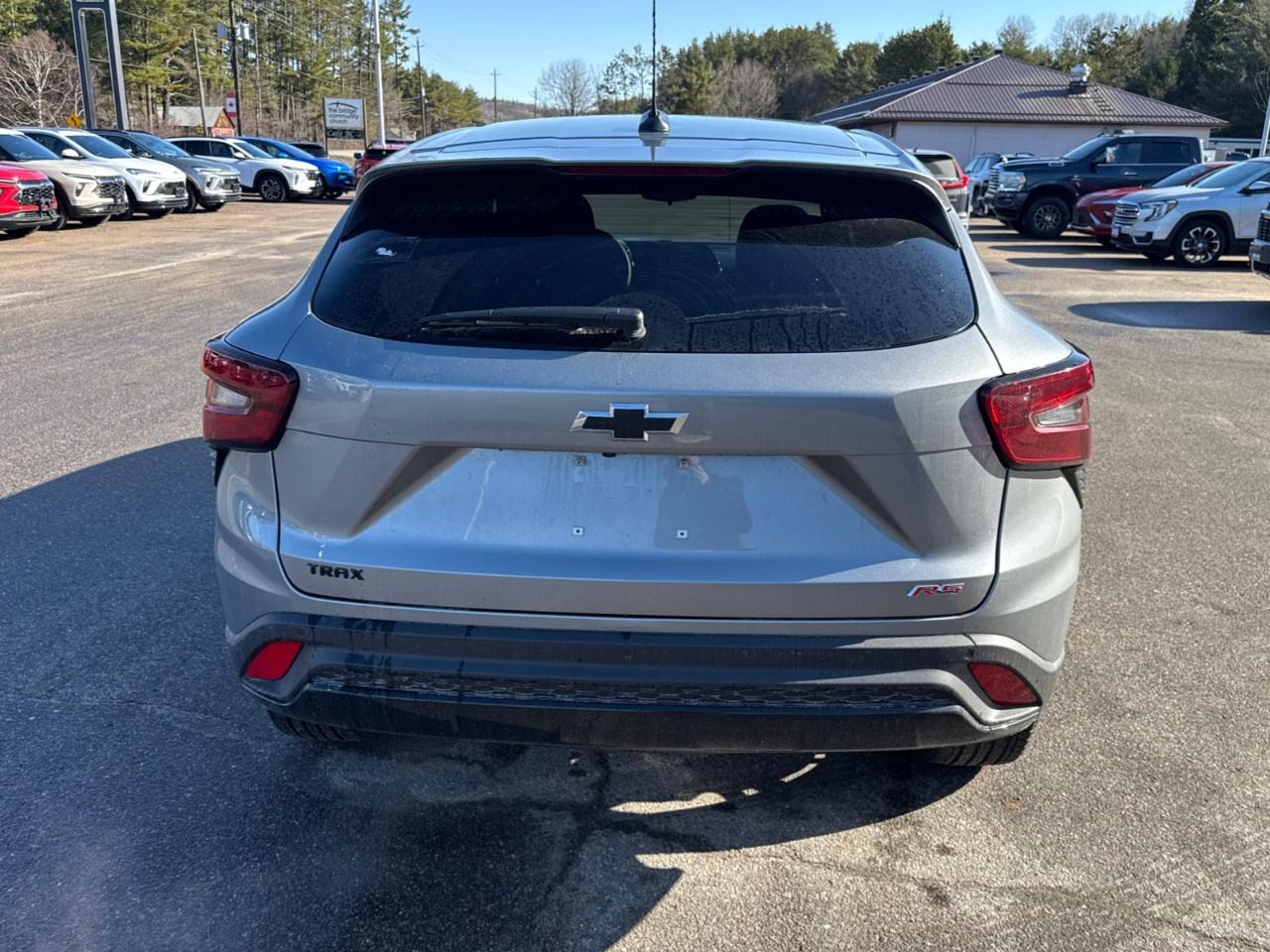 2026 Chevrolet Trax FWD 4dr 1RS Photo