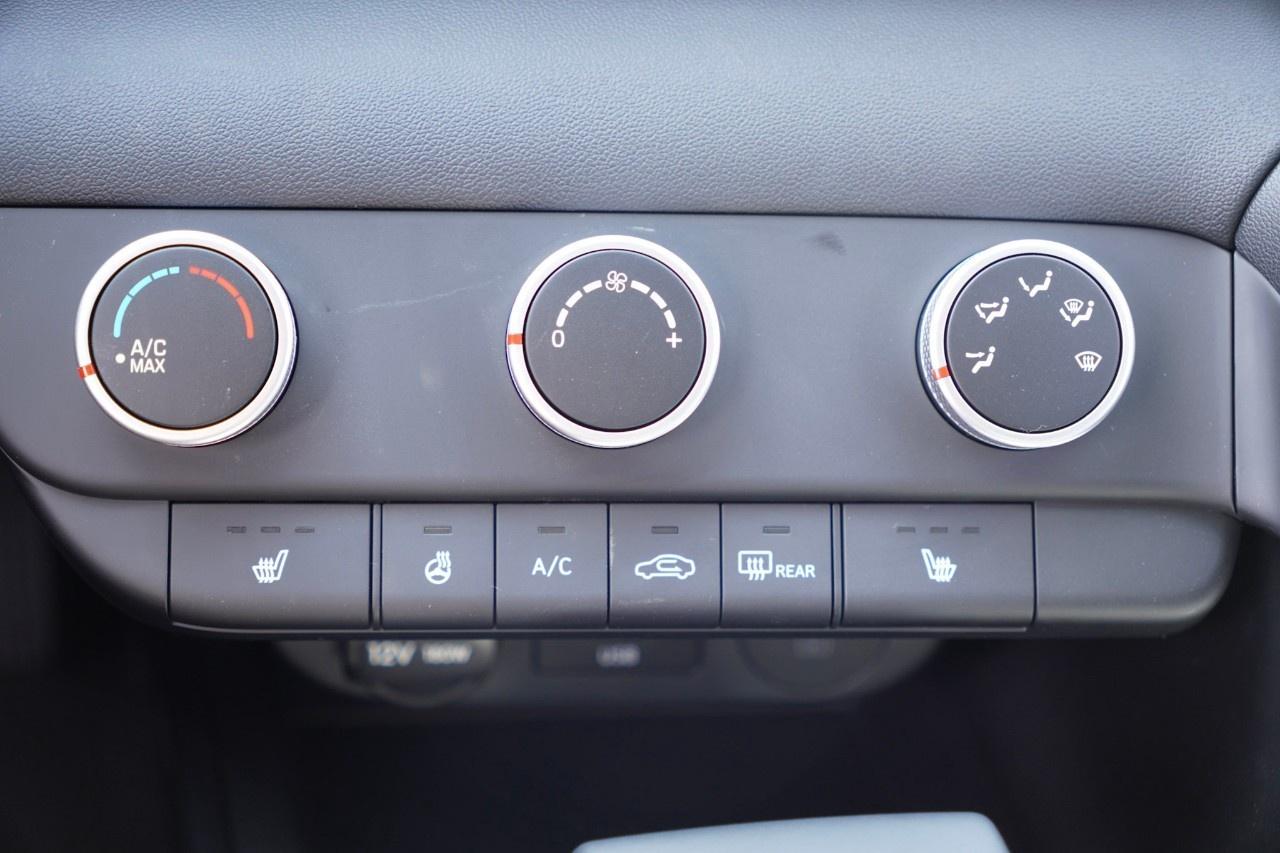 2026 Hyundai Elantra Preferred IVT w/Tech Pkg Photo