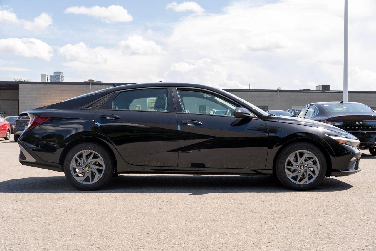 2026 Hyundai Elantra Preferred IVT w/Tech Pkg Photo