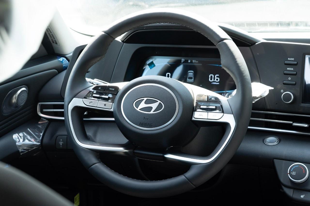 2026 Hyundai Elantra Preferred IVT w/Tech Pkg Photo