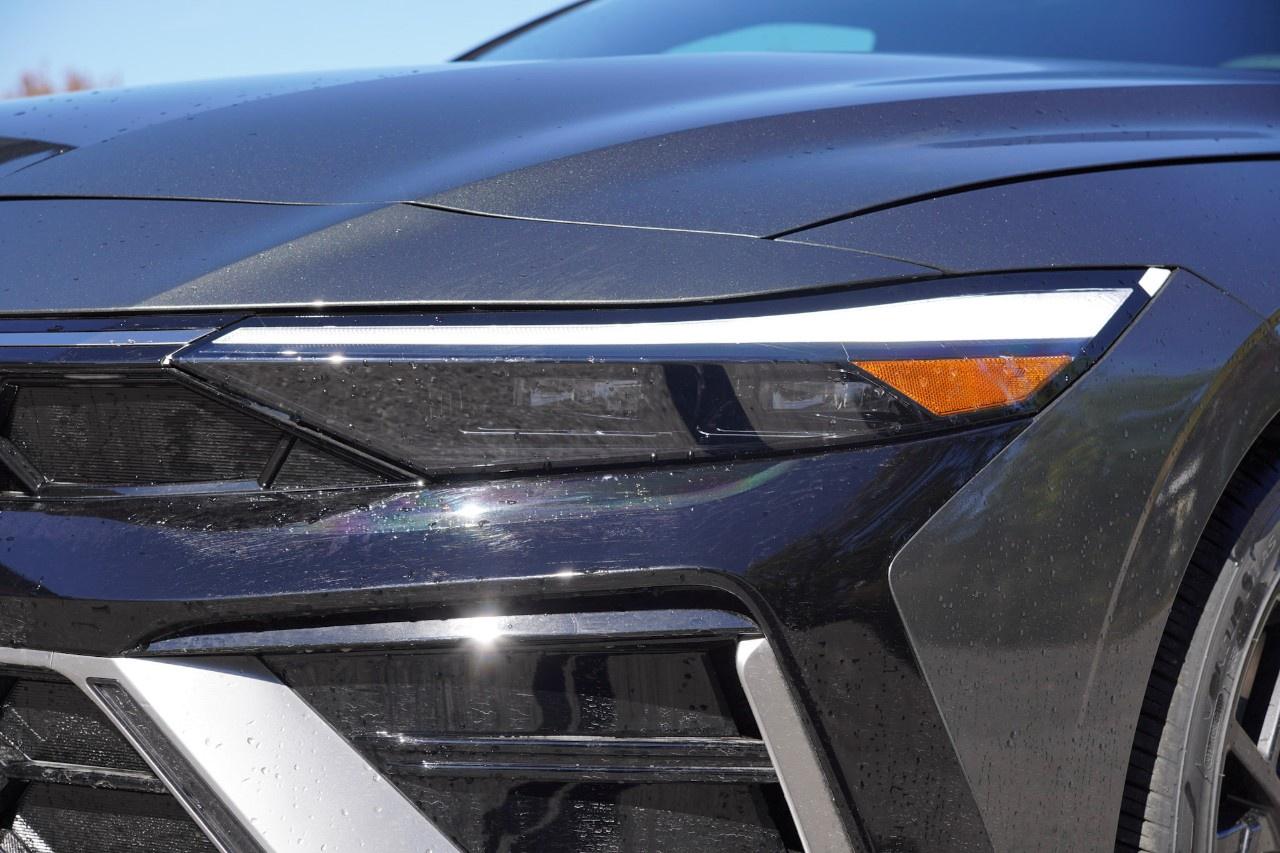 2025 Hyundai Elantra N Line Ultimate DCT Photo3