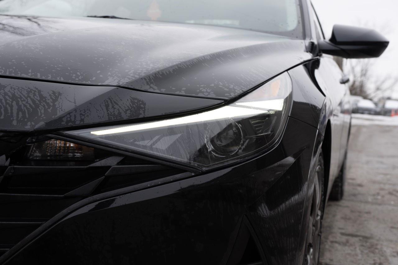 2023 Hyundai Elantra Preferred IVT w/Tech Pkg Photo