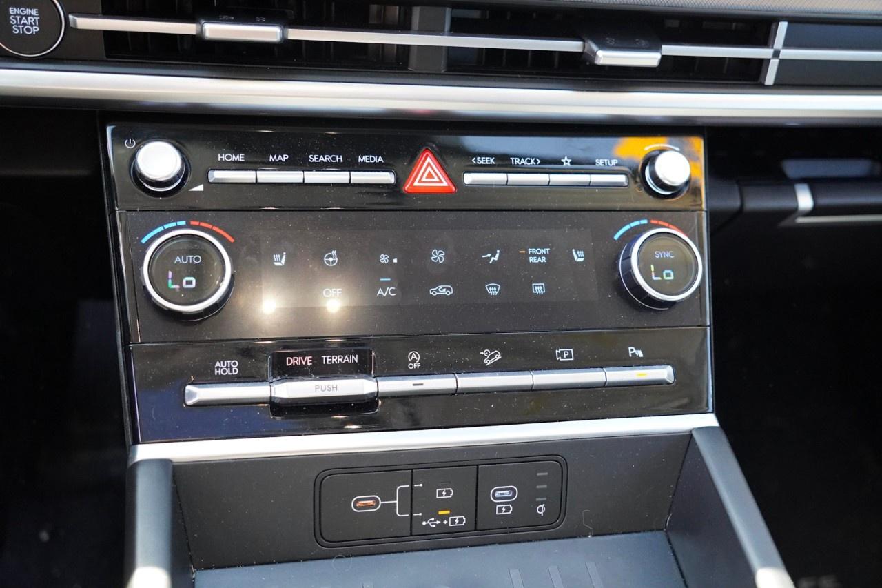 2025 Hyundai Santa Fe XRT AWD Photo