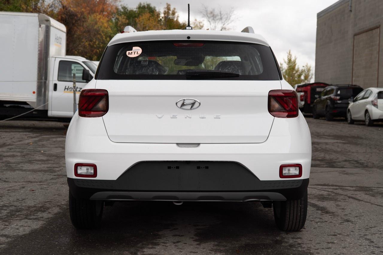 2026 Hyundai Venue Preferred IVT Photo