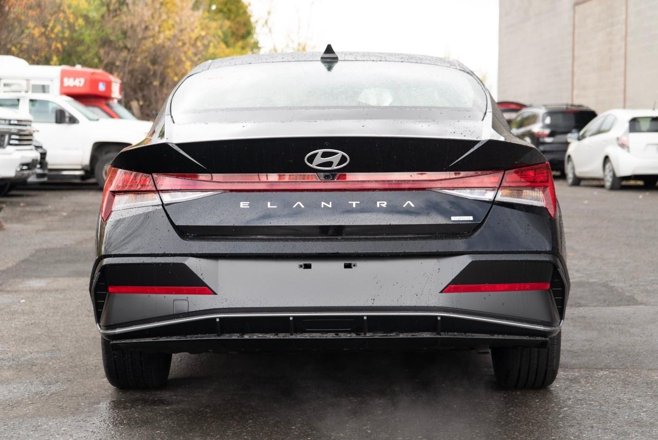 2026 Hyundai Elantra Hybrid Luxury Sedan Photo