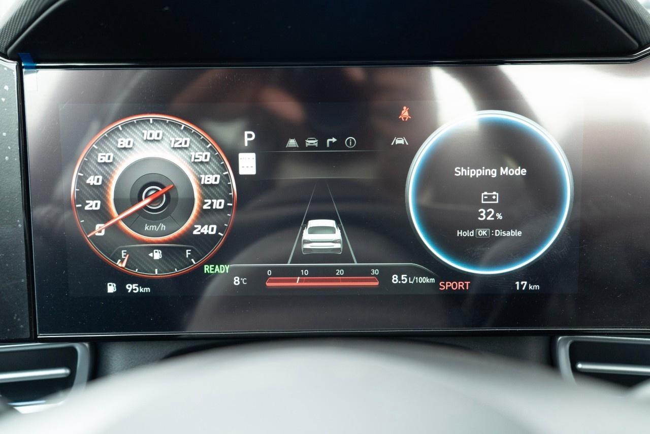 2026 Hyundai Elantra Hybrid Luxury Sedan Photo