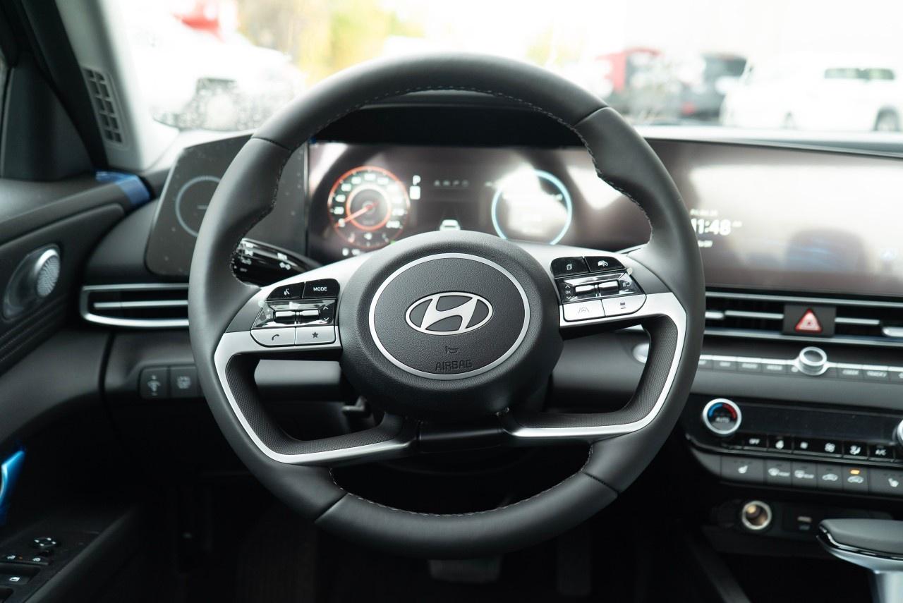 2026 Hyundai Elantra Hybrid Luxury Sedan Photo