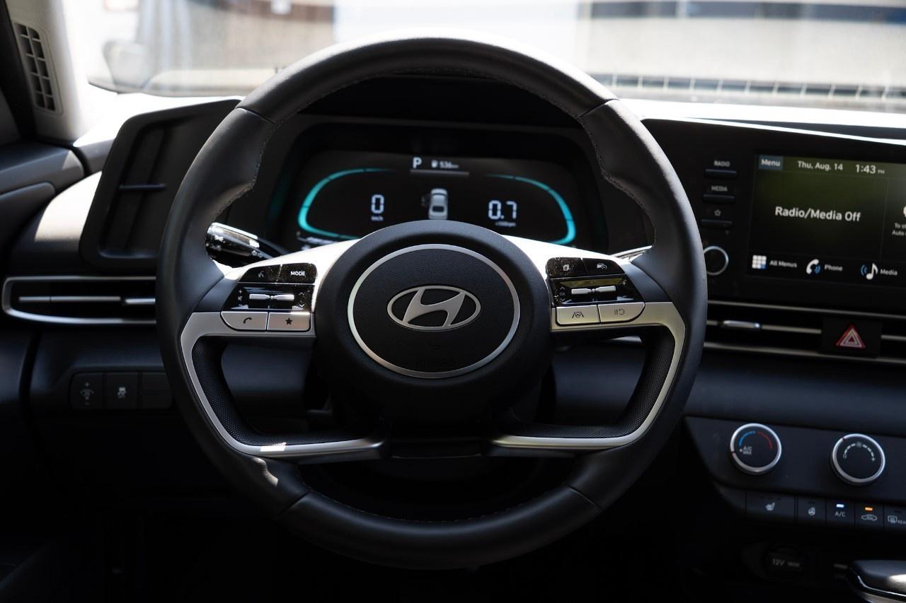 2026 Hyundai Elantra Preferred IVT Photo