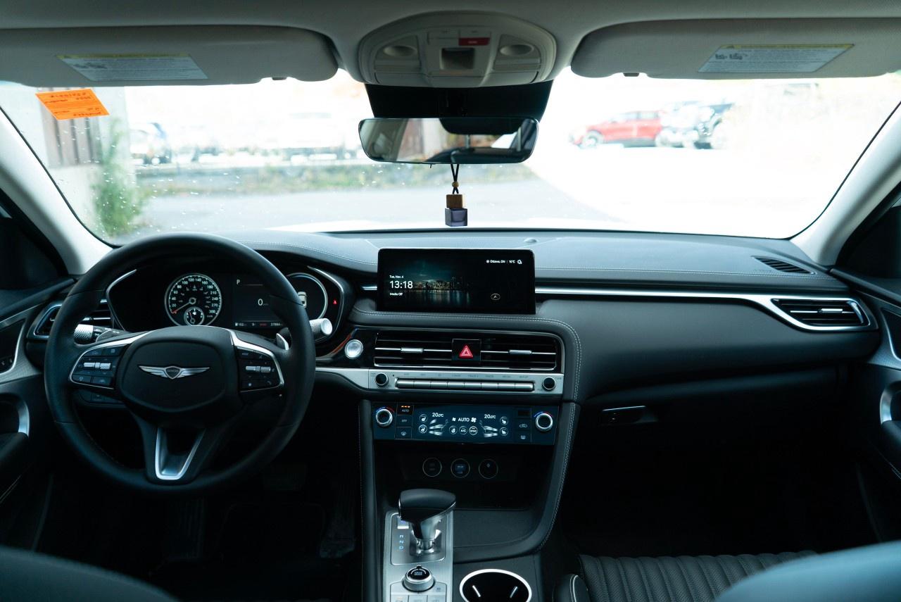 2025 Genesis G70 2.5T Advanced AWD Photo