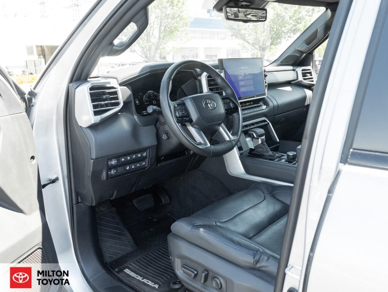 2024 Toyota Sequoia PANORAMIC SUNROOF VENTILATED SEATS HEATED STEERING Photo
