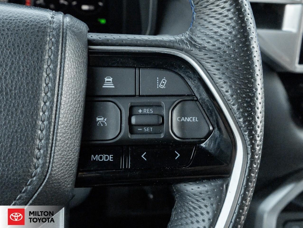 2024 Toyota Sequoia PANORAMIC SUNROOF VENTILATED SEATS HEATED STEERING Photo