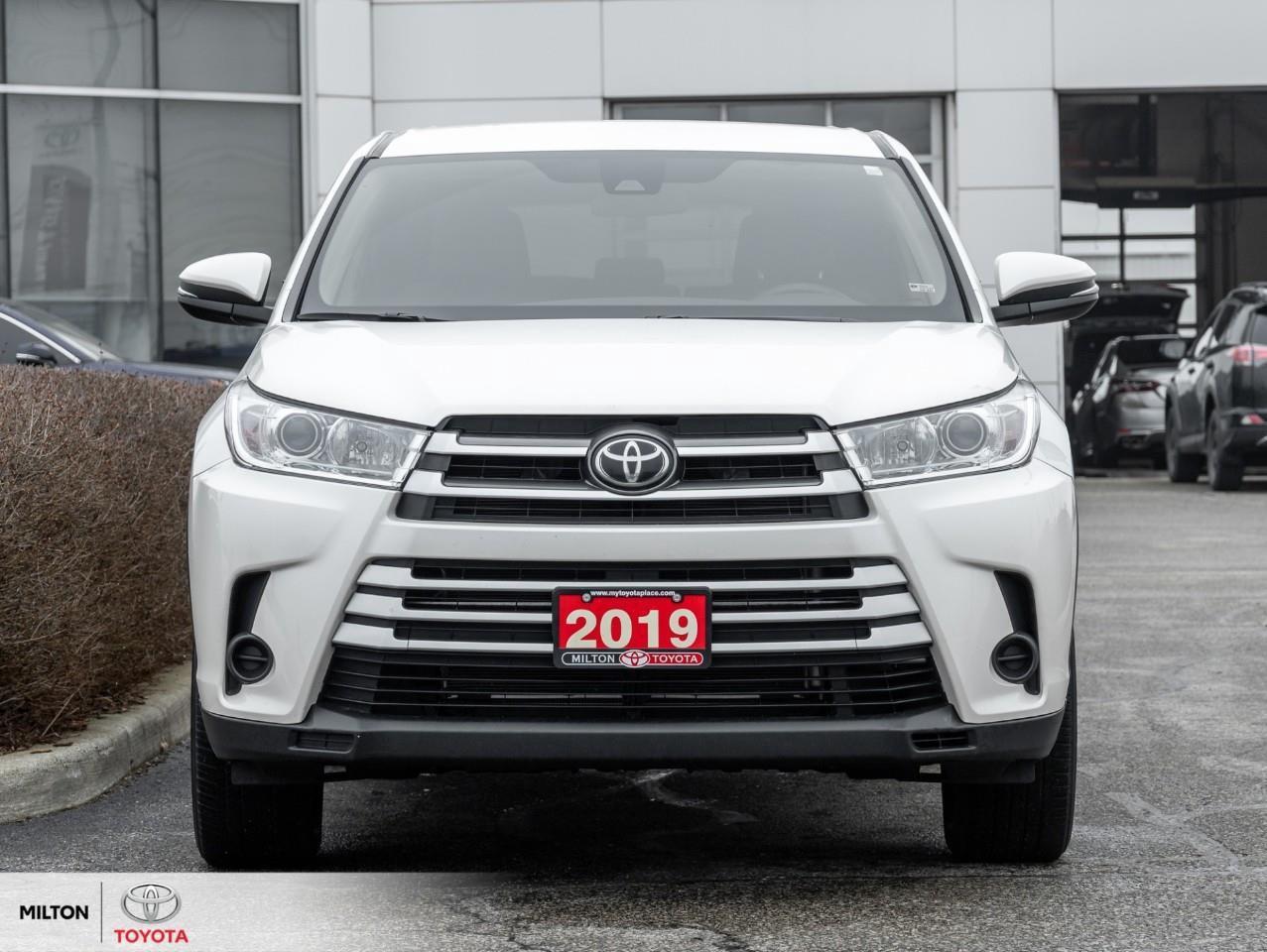 2019 Toyota Highlander 8 SEATER CAMERA TOUCH SCREEN NEW TOYOTA BRAKE PADS Photo