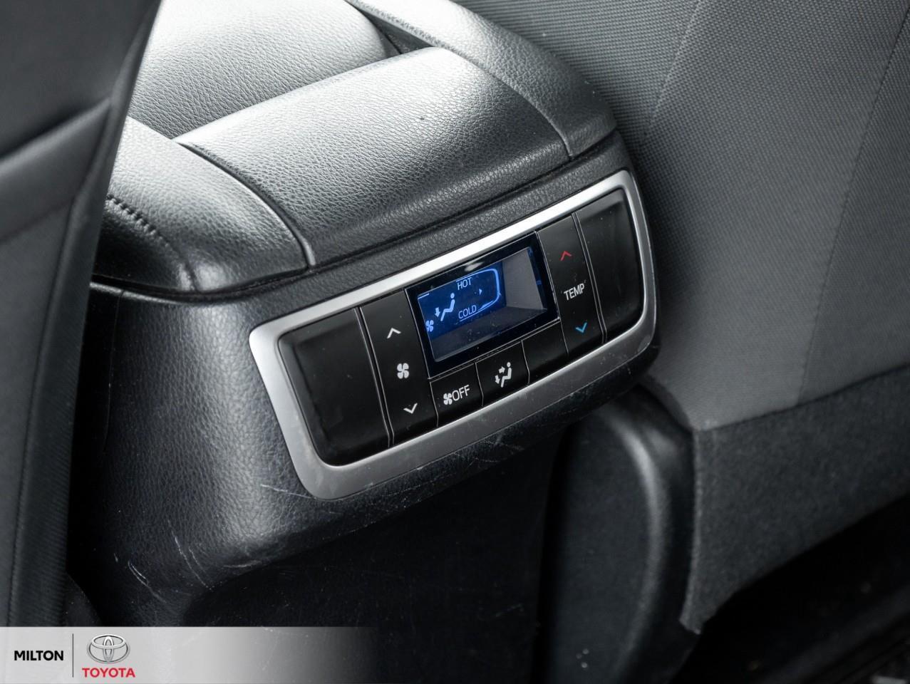 2019 Toyota Highlander 8 SEATER CAMERA TOUCH SCREEN NEW TOYOTA BRAKE PADS Photo