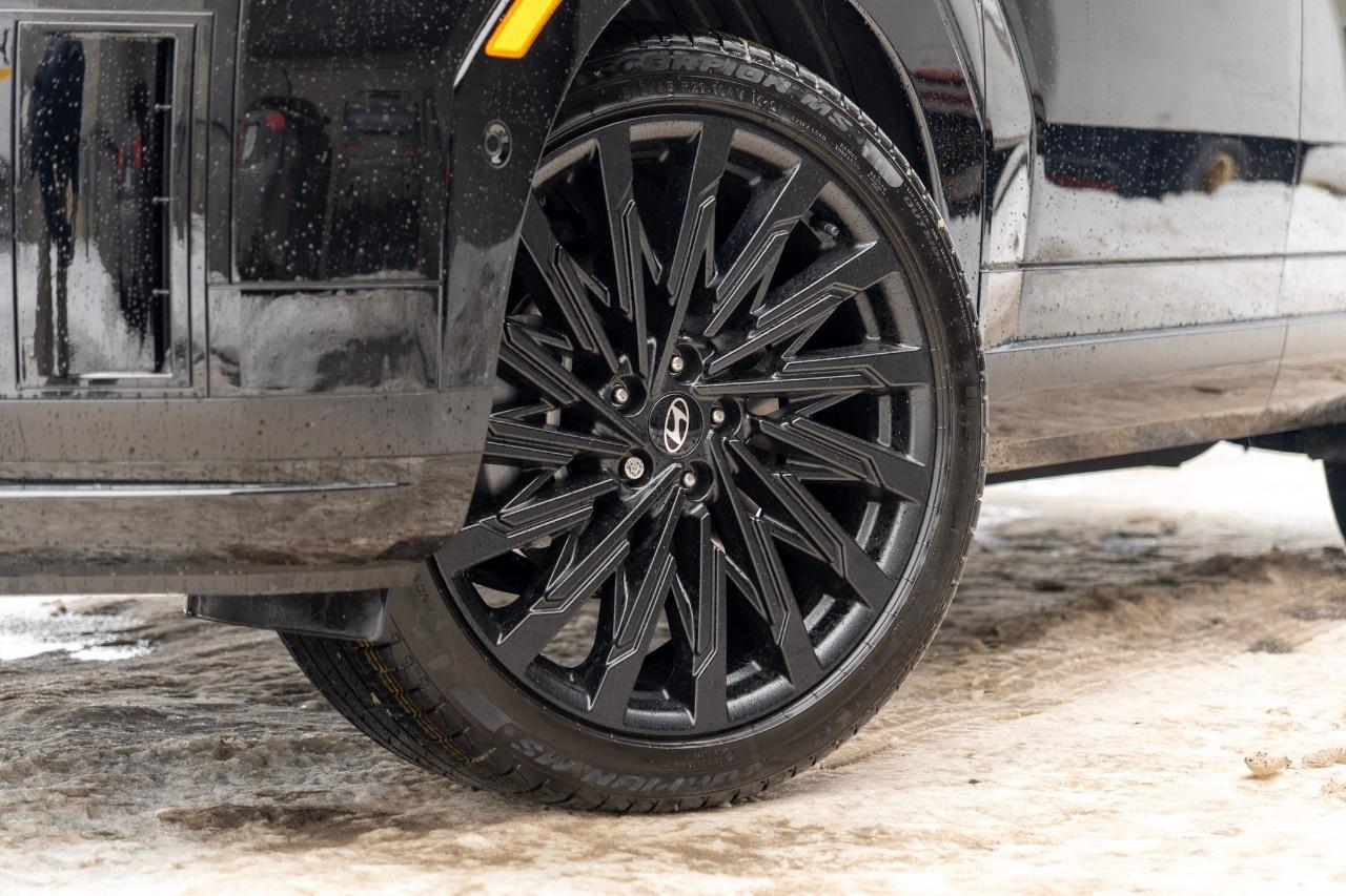 2025 Hyundai Santa Fe ULTIMATE CALLIGRAPHY AWD Photo
