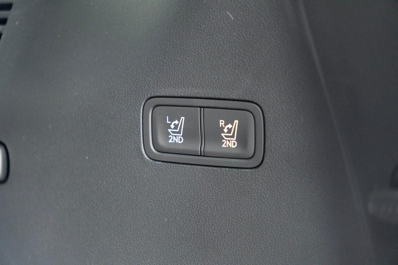 2025 Hyundai Santa Fe ULTIMATE CALLIGRAPHY AWD Photo