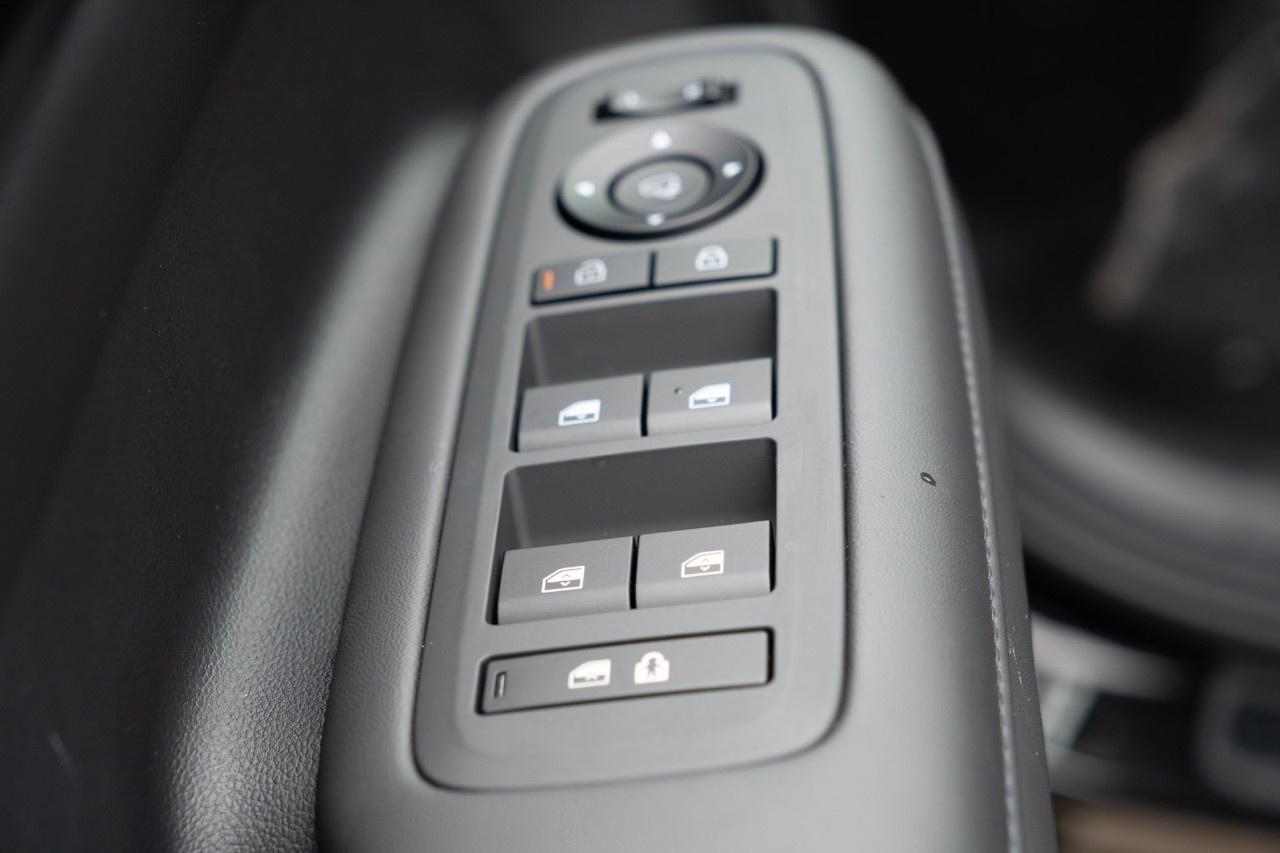 2025 Hyundai Santa Fe ULTIMATE CALLIGRAPHY AWD Photo