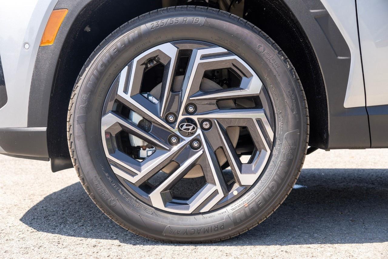 2026 Hyundai Tucson Hybrid Ultimate AWD Photo5