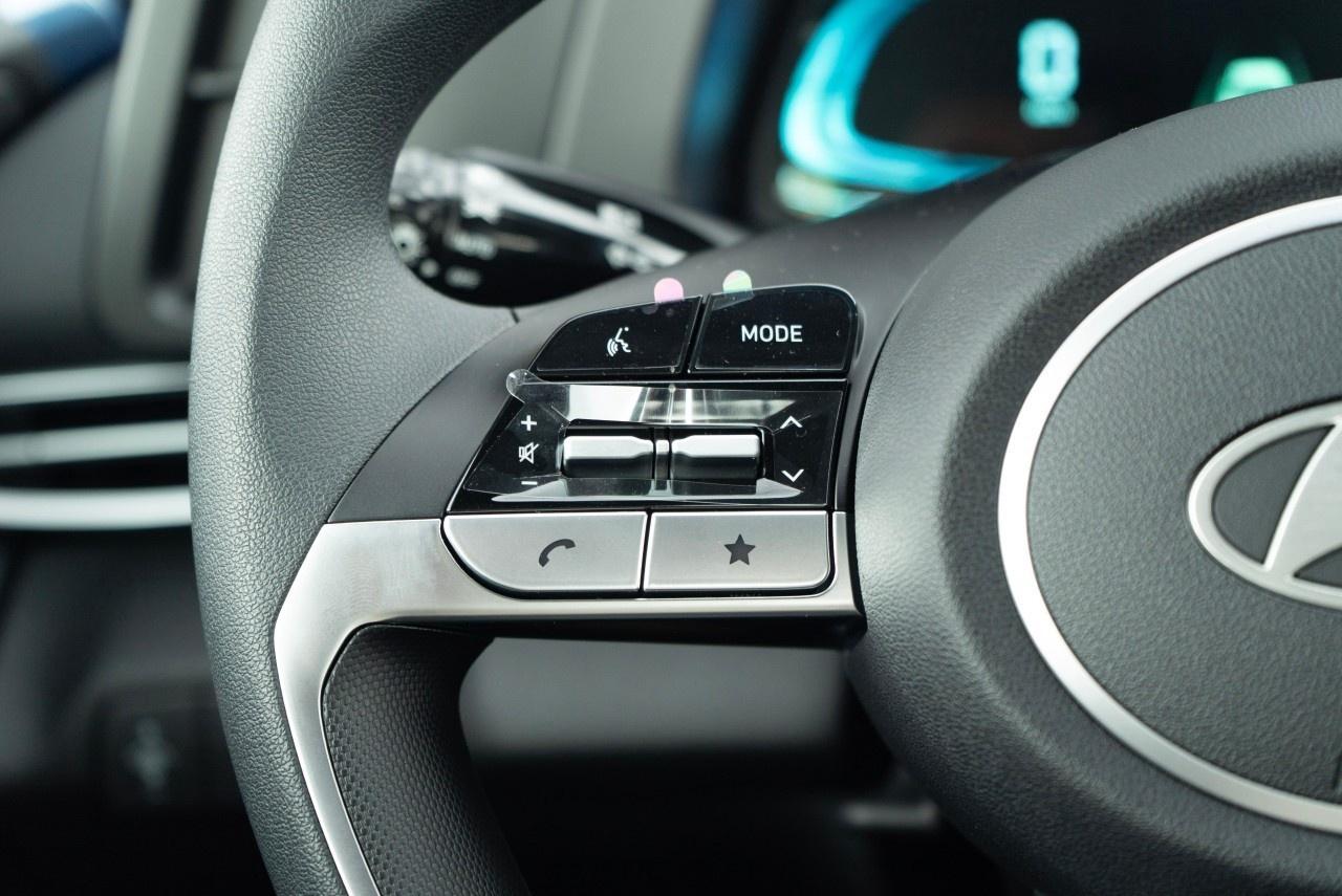 2026 Hyundai Elantra Essential IVT Photo