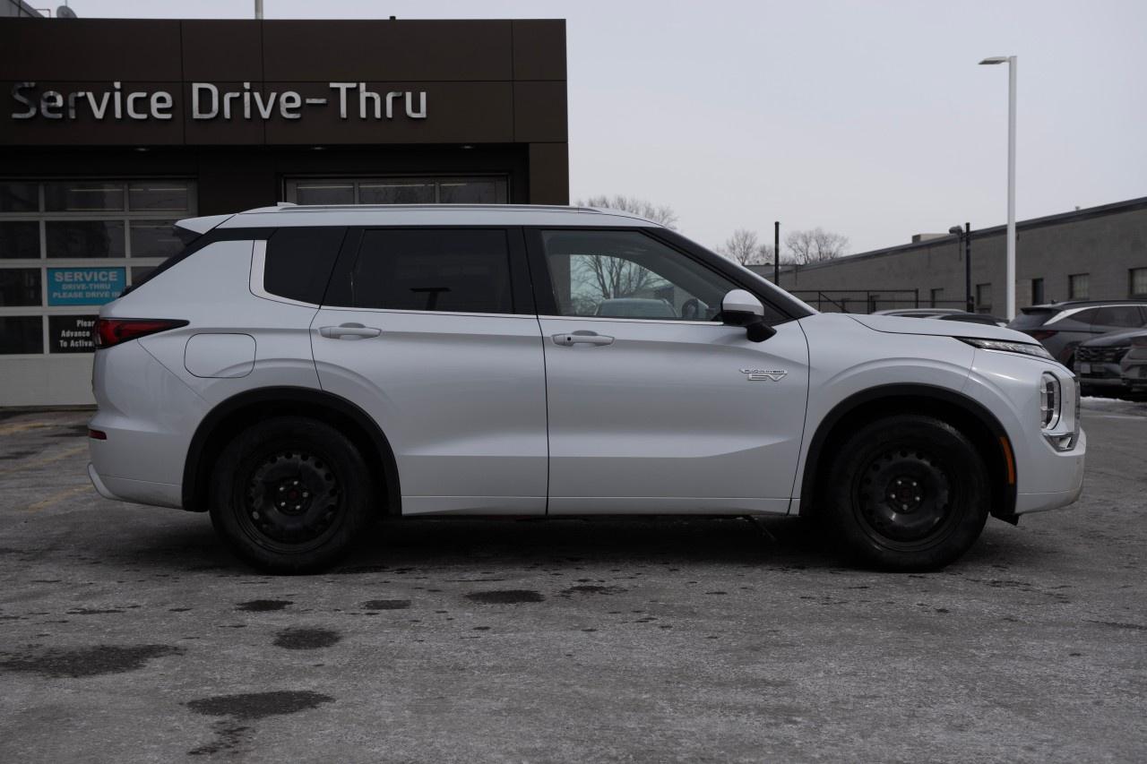 2024 Mitsubishi Outlander Plug-In Hybrid SEL S-AWC Photo