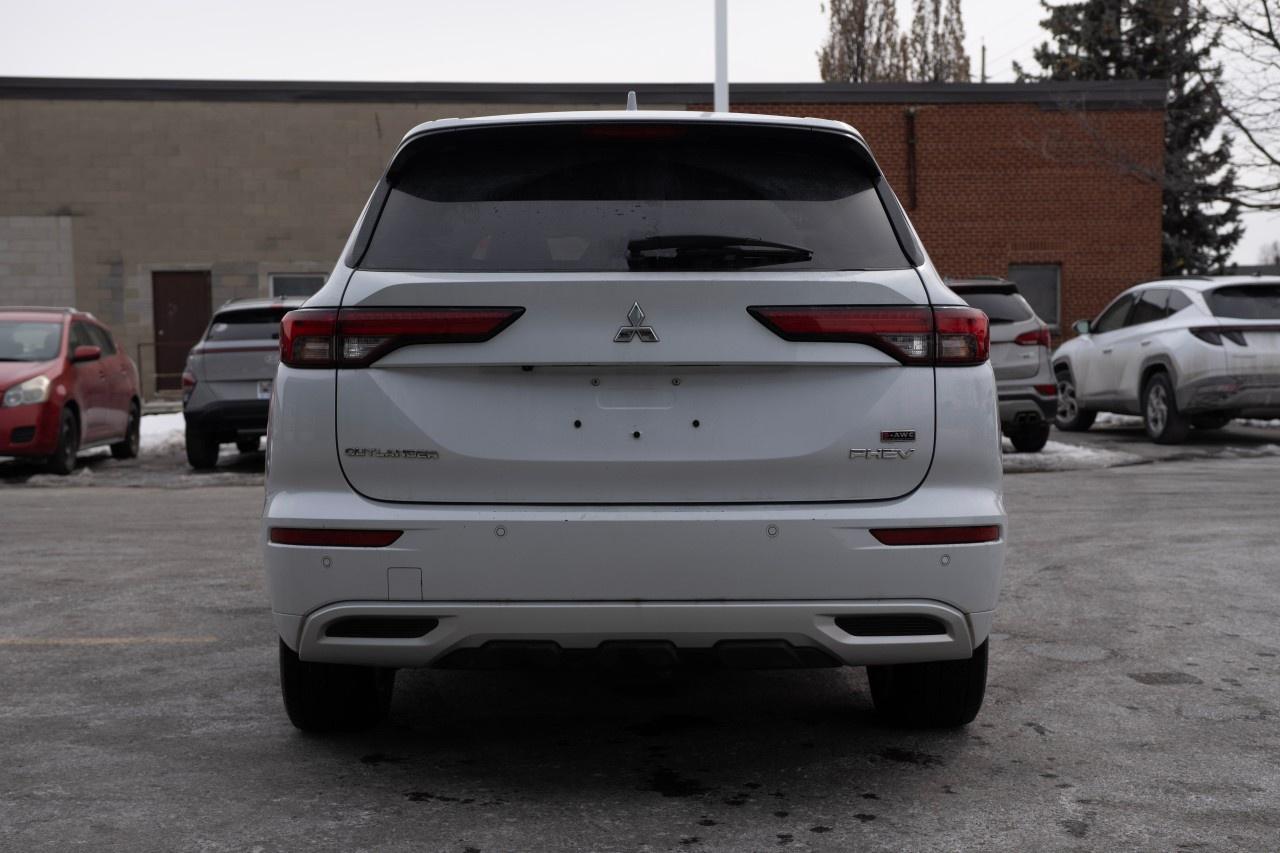 2024 Mitsubishi Outlander Plug-In Hybrid SEL S-AWC Photo