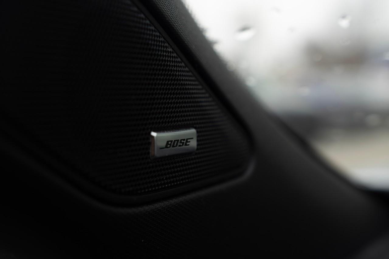 2024 Mitsubishi Outlander Plug-In Hybrid SEL S-AWC Photo