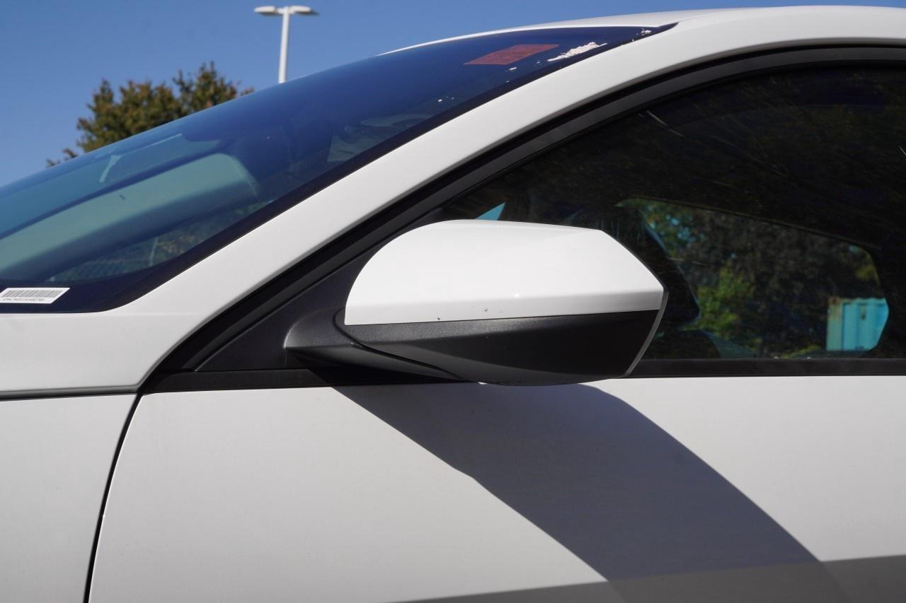 2026 Hyundai Elantra Essential IVT Photo3