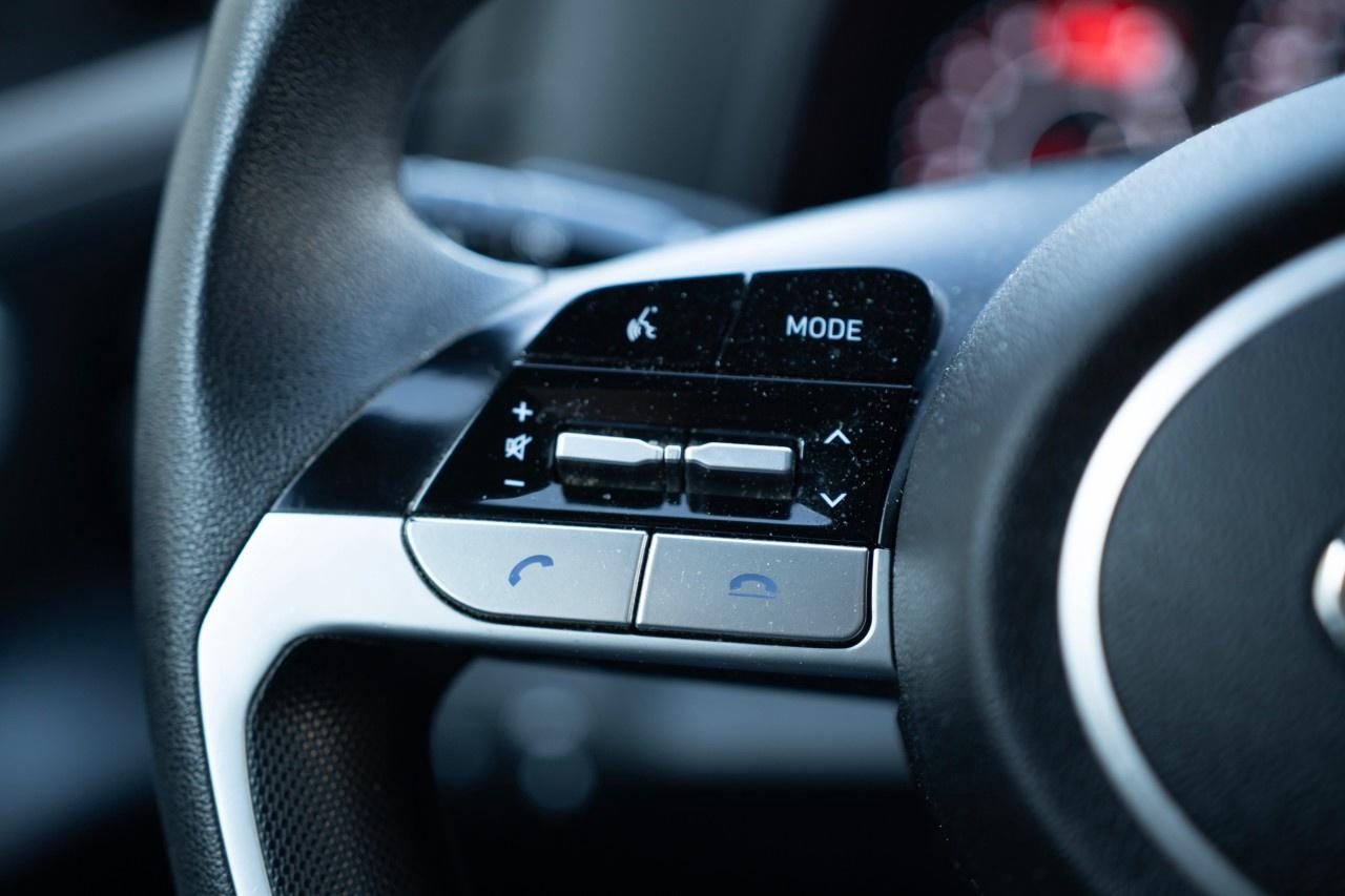 2021 Hyundai Elantra Essential IVT Photo