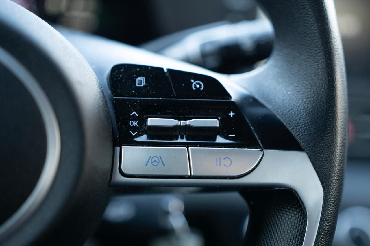 2021 Hyundai Elantra Essential IVT Photo