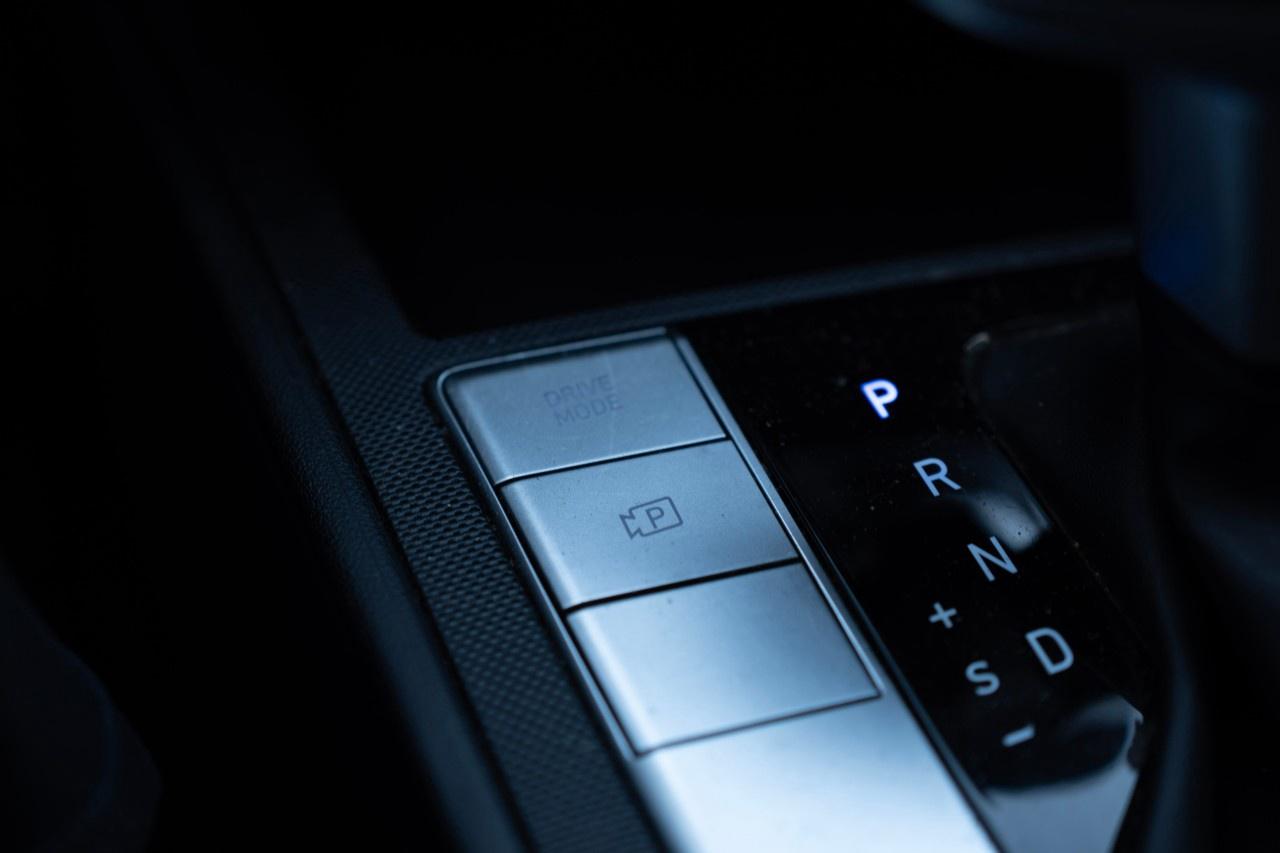 2021 Hyundai Elantra Essential IVT Photo