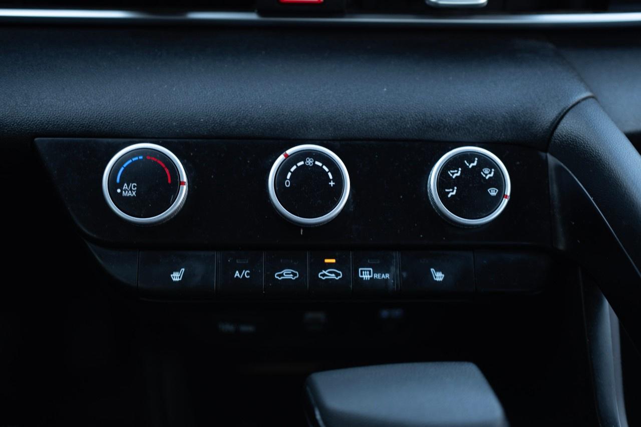 2021 Hyundai Elantra Essential IVT Photo