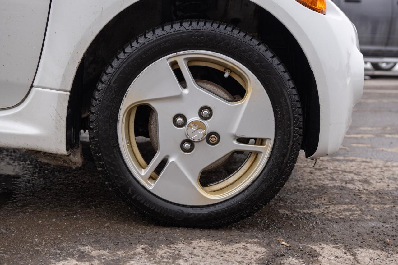 2016 Mitsubishi i-MiEV 4DR HB ES Photo