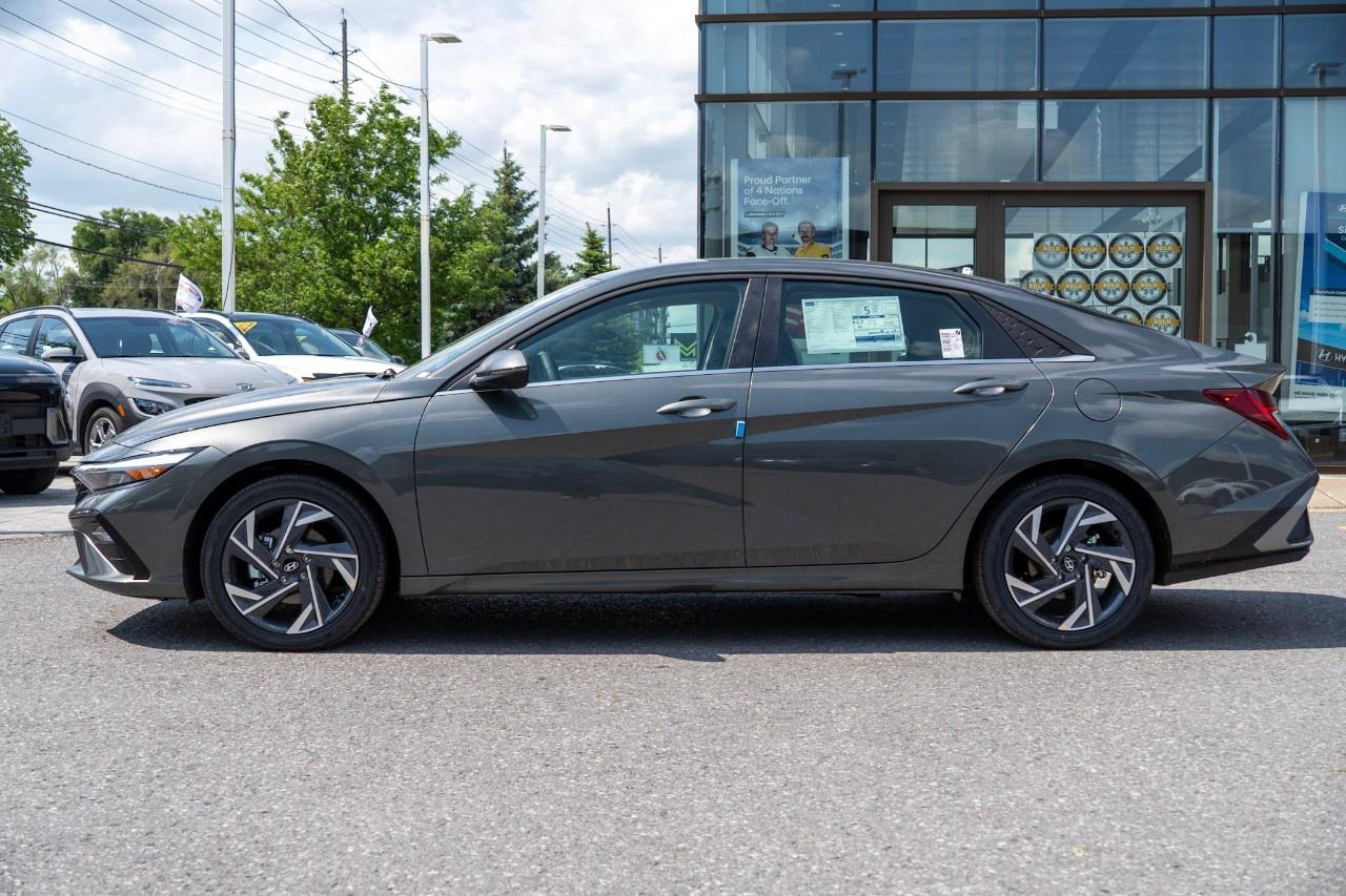 2025 Hyundai Elantra Hybrid Luxury DCT Photo