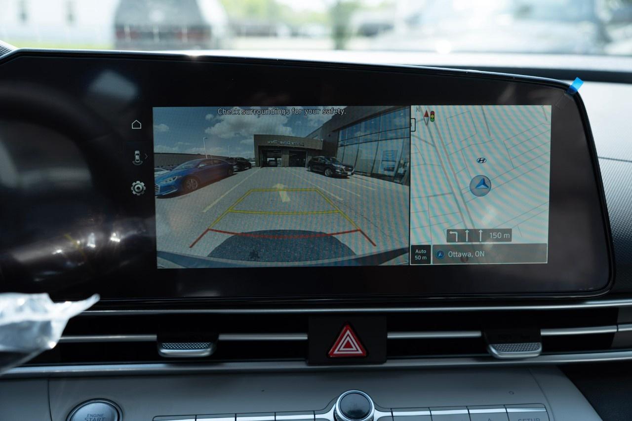 2025 Hyundai Elantra Hybrid Luxury DCT Photo