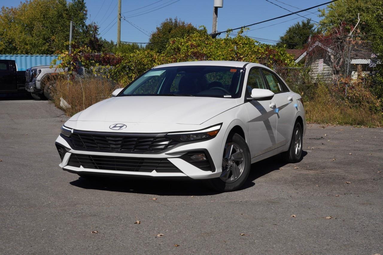 2026 Hyundai Elantra Essential IVT Photo