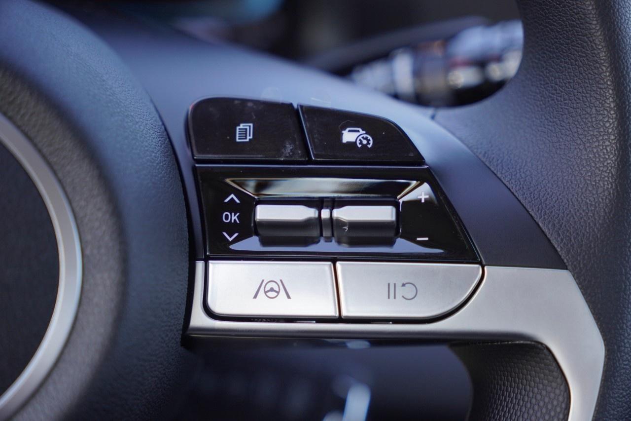 2026 Hyundai Elantra Essential IVT Photo