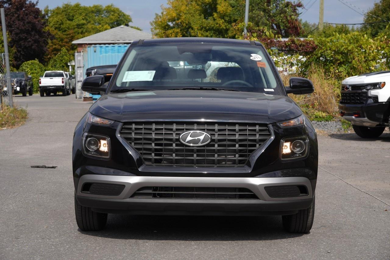 2026 Hyundai Venue Essential IVT Photo