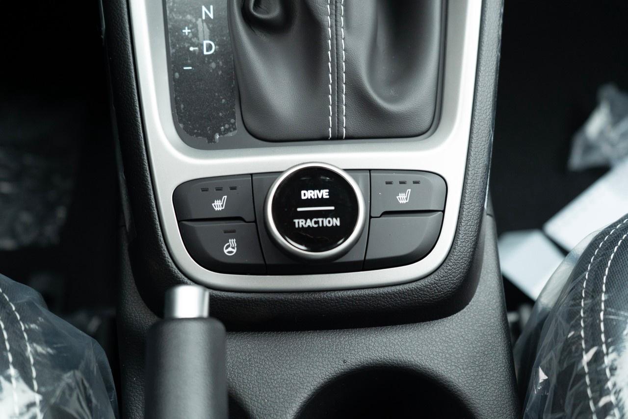 2026 Hyundai Venue Preferred IVT w/Two-Tone Photo