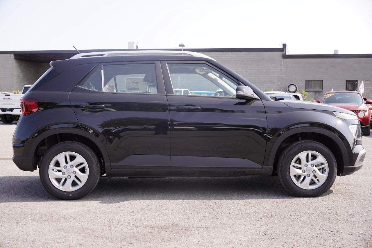 2026 Hyundai Venue Preferred IVT Photo