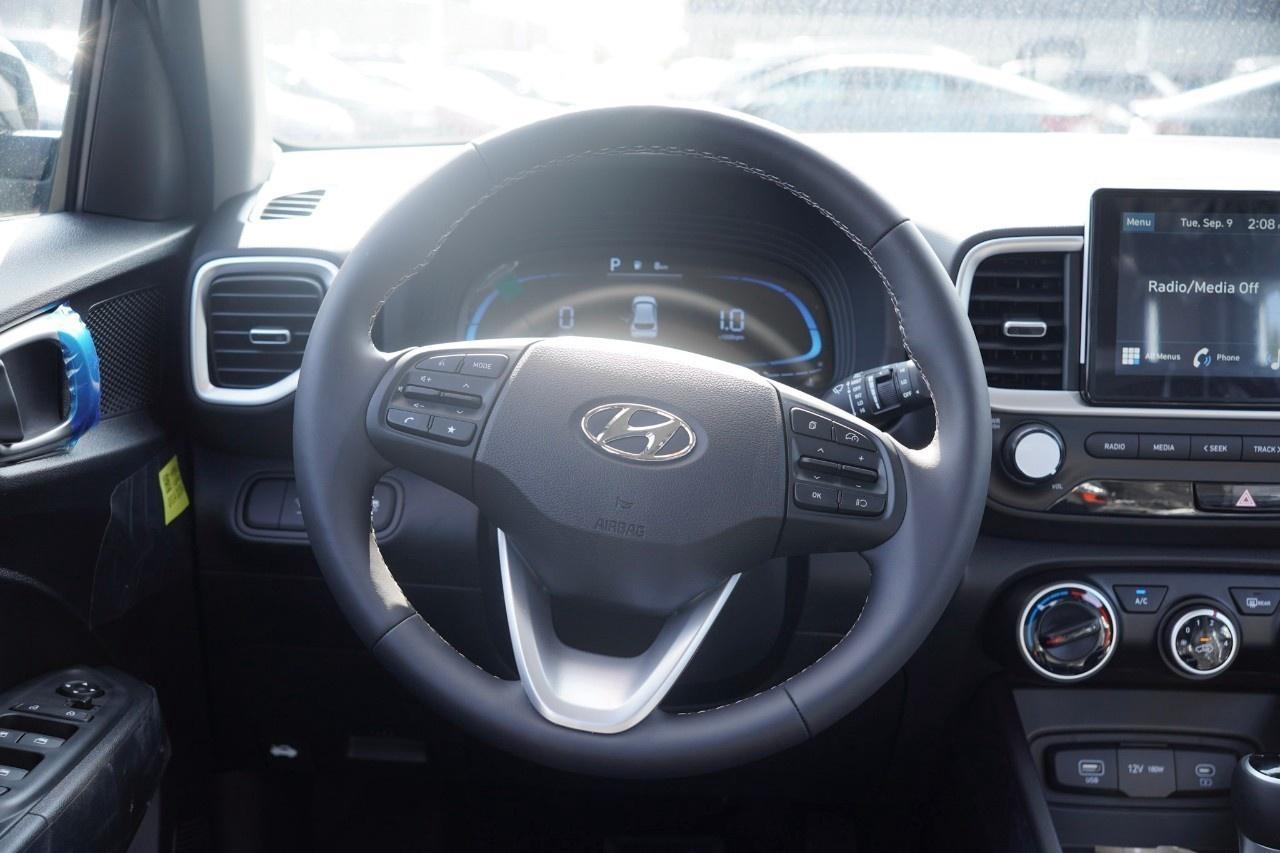 2026 Hyundai Venue Preferred IVT Photo