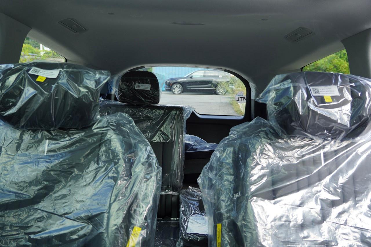 2026 Hyundai IONIQ 9 Preferred + AWD w/Ultimate Calligraphy Pkg Photo