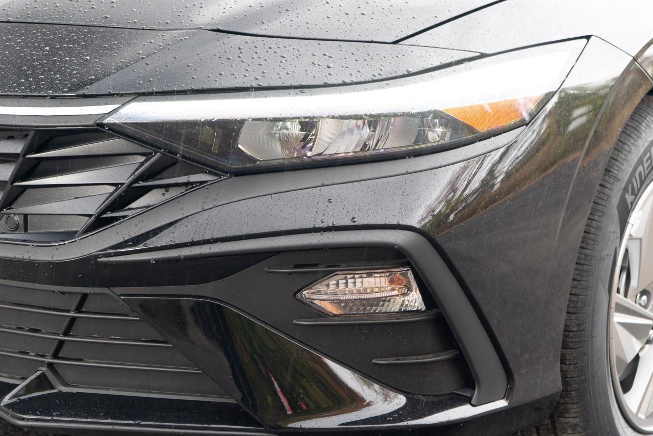 2026 Hyundai Elantra Essential IVT Photo