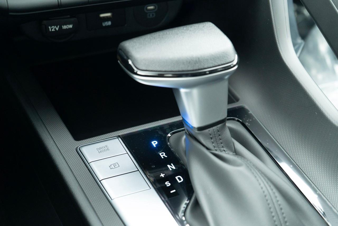 2026 Hyundai Elantra Essential IVT Photo