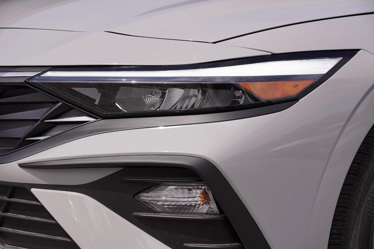 2026 Hyundai Elantra Preferred IVT w/Tech Pkg Photo