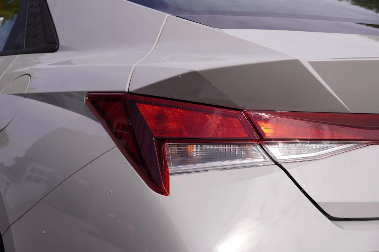 2026 Hyundai Elantra Preferred IVT w/Tech Pkg Photo