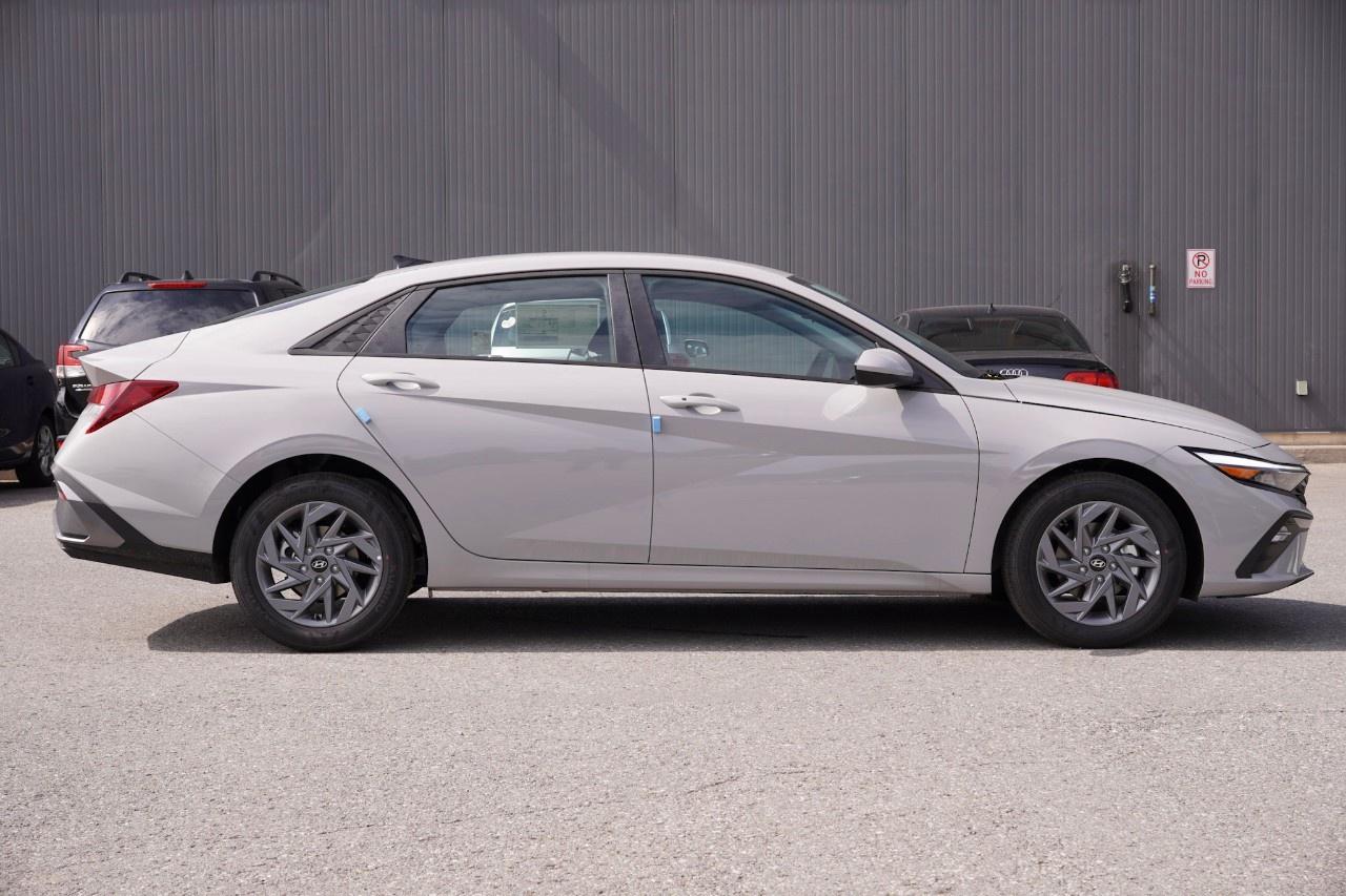 2026 Hyundai Elantra Preferred IVT w/Tech Pkg Photo