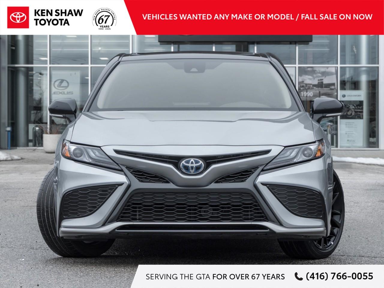 2024 Toyota Camry Hybrid XSE 4dr Sedan Photo