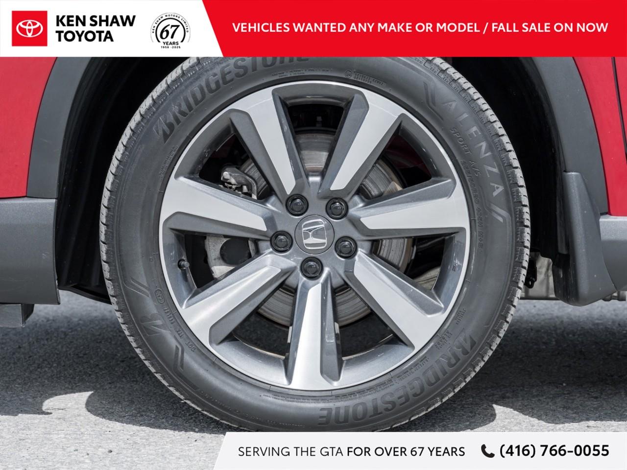 2023 Honda Pilot Touring 4dr All-Wheel Drive Photo4