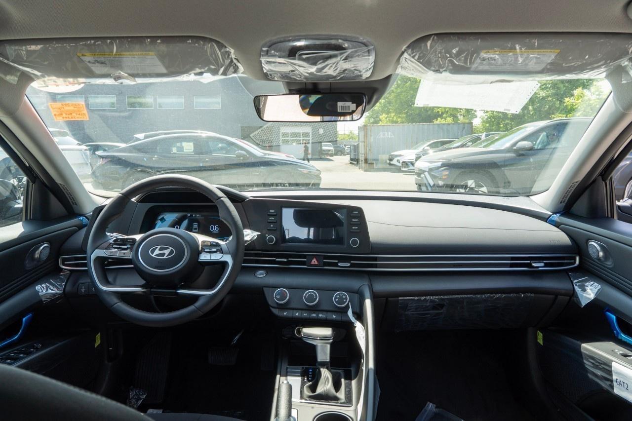 2026 Hyundai Elantra Preferred IVT Photo