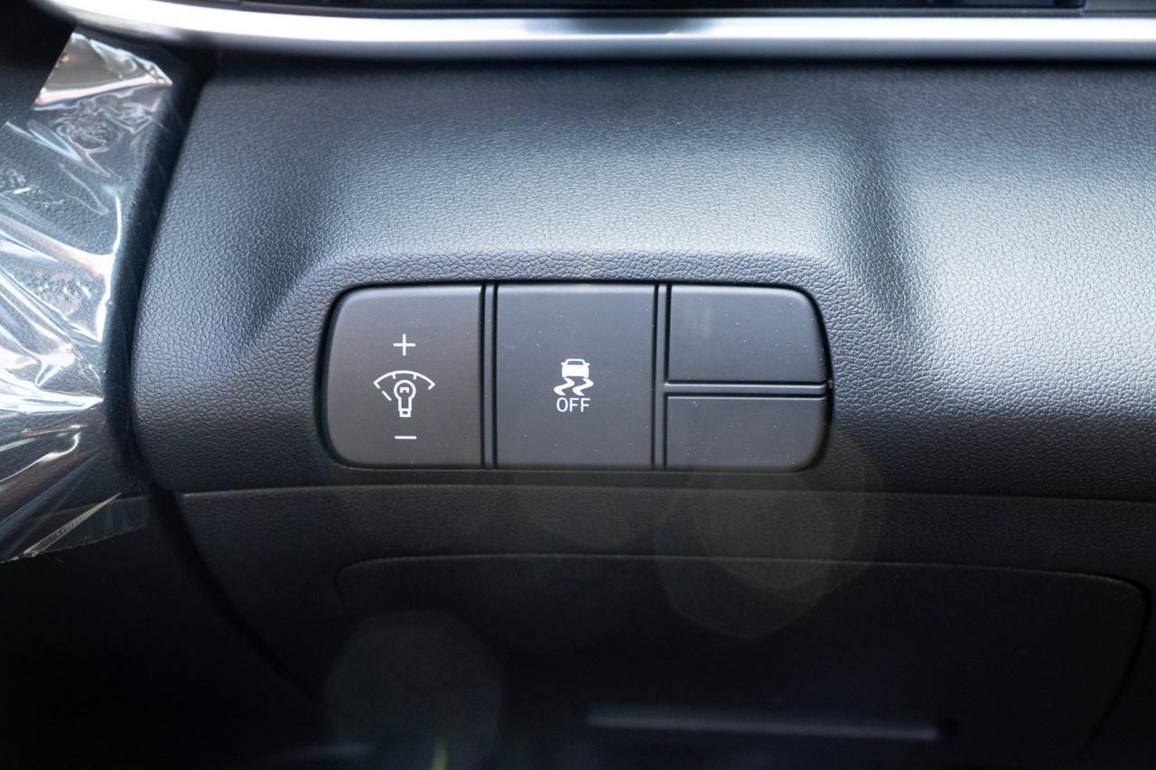 2026 Hyundai Elantra Preferred IVT Photo